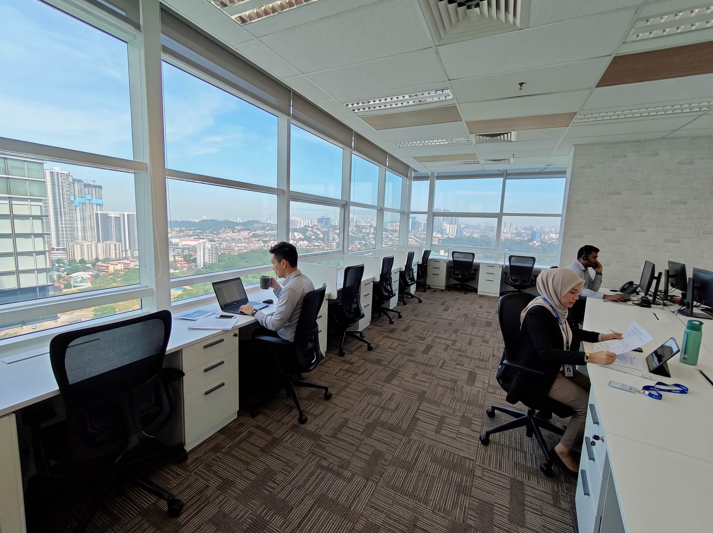 Window-side team office